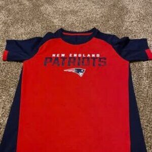 Boys New England Patriots Dri Fit Tshirt Size Medium 10/12